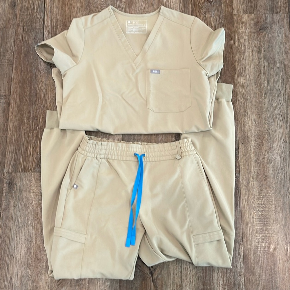 Khaki Figs scrub set